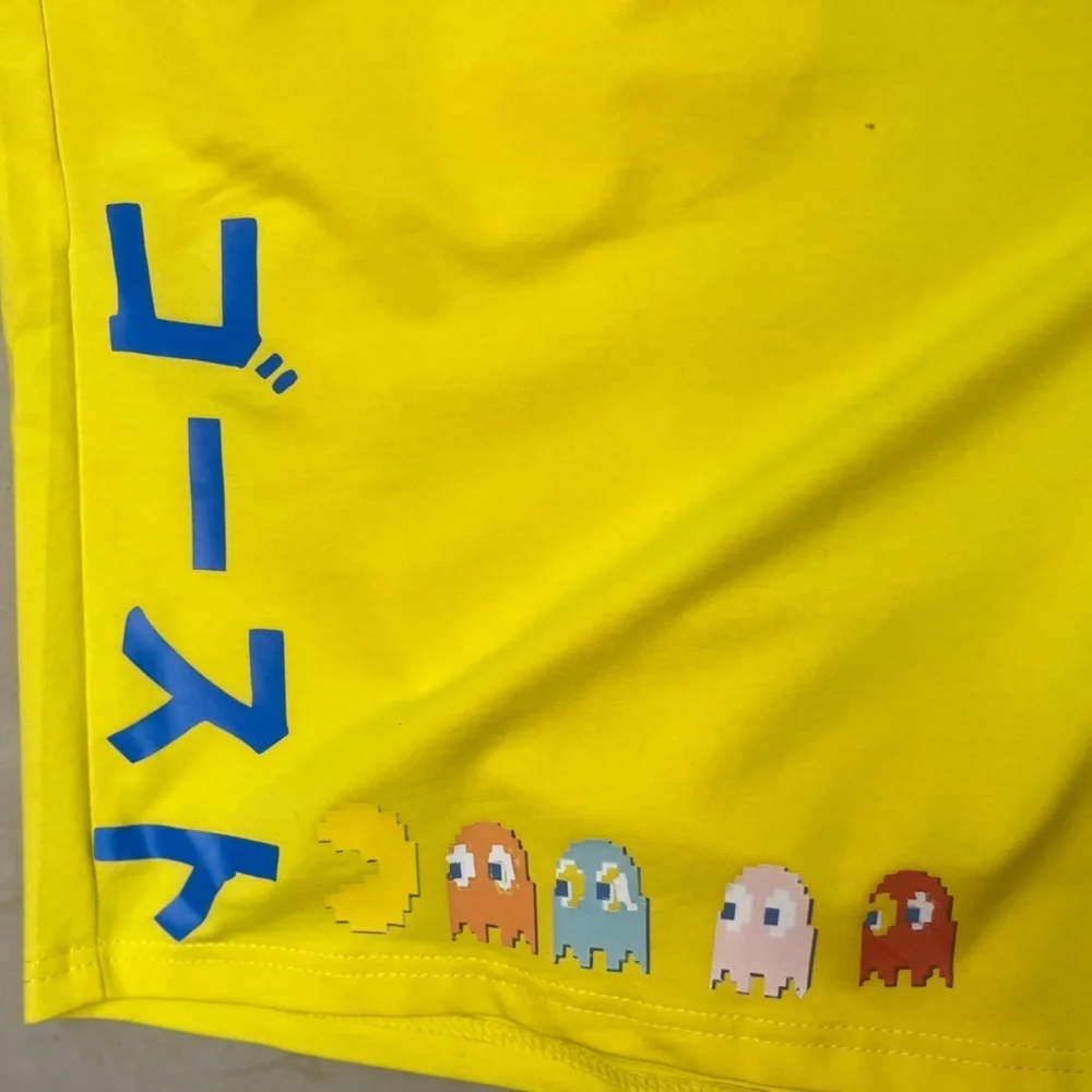 Sz 42 Yellow Pac-Man Graphic Shorts